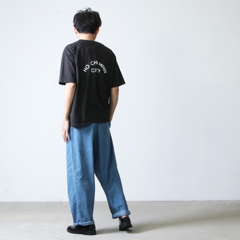 CAL O LINE (キャルオーライン) HO CHI MINH CITY T-SHIRT COMFORT FIT