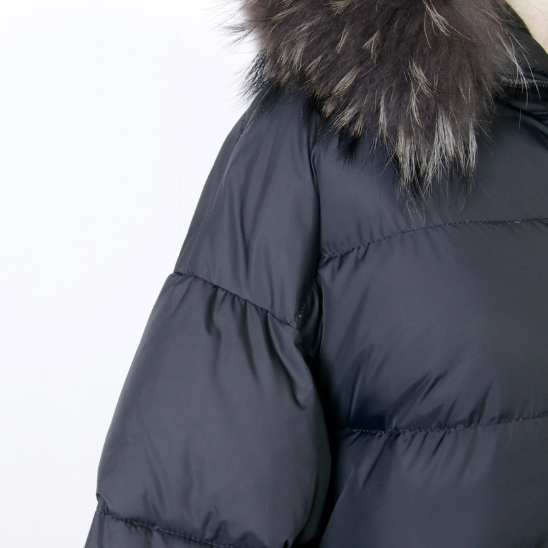 DUVETICA (デュベティカ) RHIANNON matte nylon / ラクーンファー