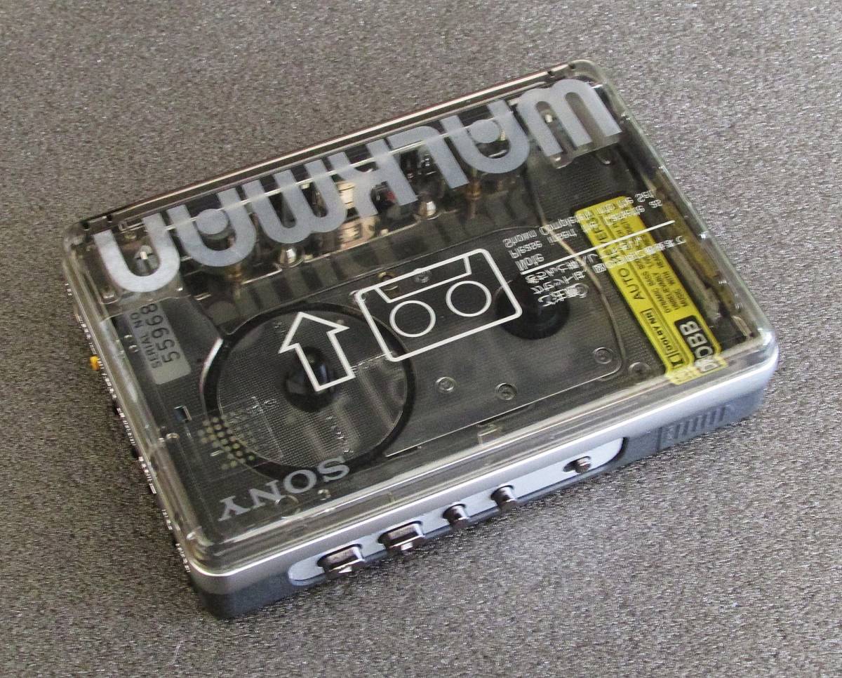 △【ジャンク品】Sony ソニー ウォークマン カセットプレーヤー WM-103