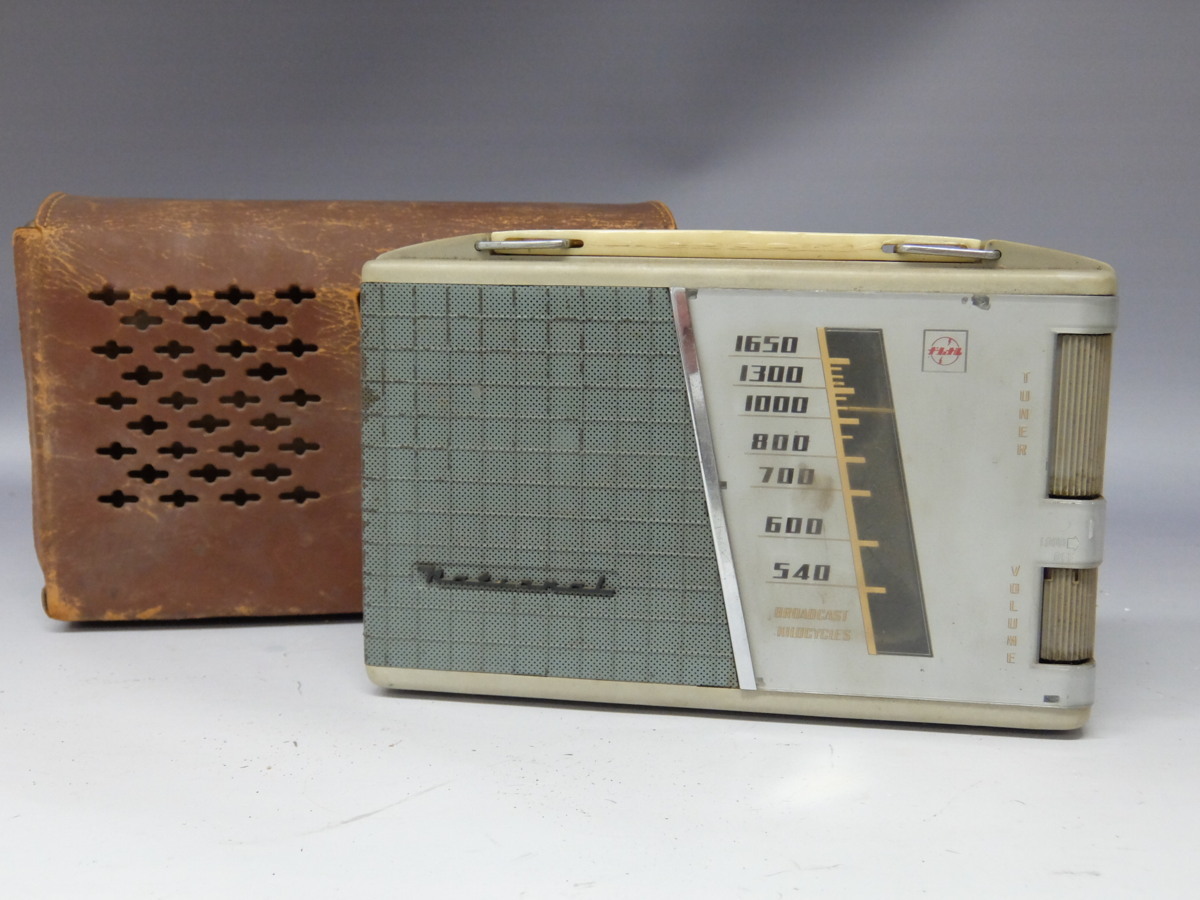 昭和レトロ ナショナル 真空管式ポータブルラジオ CW-110 レザーケース