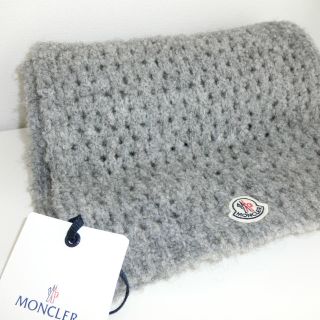 MONCLER（マフラー/ショール ・ グレー/灰色系）のフリマアイテム一覧