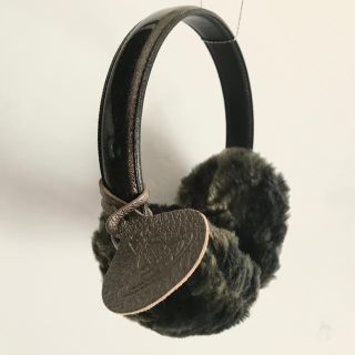 Vivienne Westwood（イヤーマフ）のフリマアイテム一覧