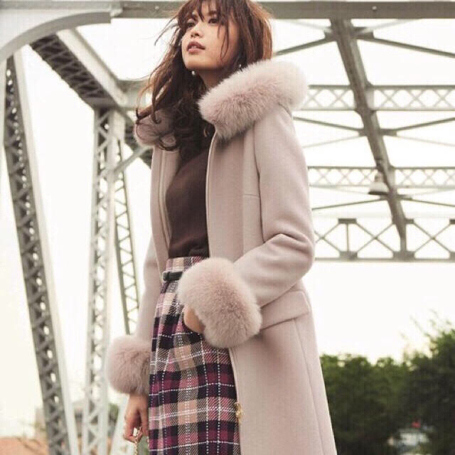 Apuweiser-riche - 新品未使用 アプワイザーリッシェ フードファー付