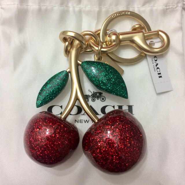 COACH - Shiropi様専用 COACH 🍒チェリーバッグチャームの通販 by