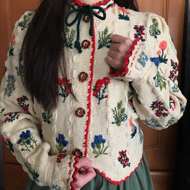 古着 花刺繍 ニットカーディガンの通販 by アンニュイ｜ラクマ