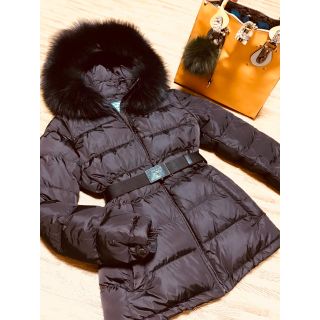 PRADA（ダウンジャケット ・ ブラウン/茶色系）のフリマアイテム一覧