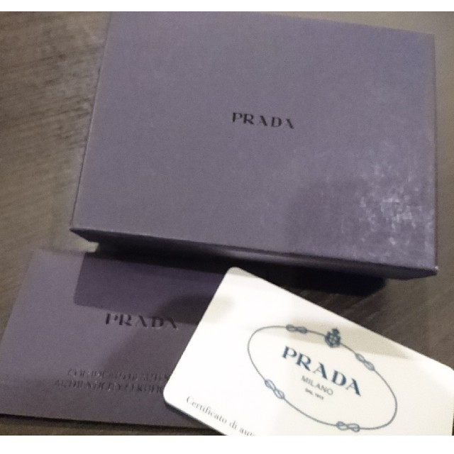 PRADA - PRADA 箱セット（certificate card付）の通販 by chi-tora