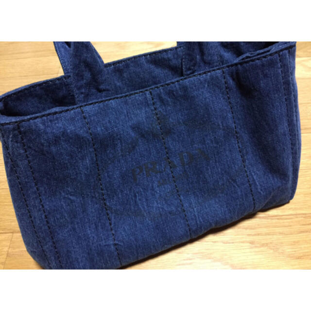 PRADA - PRADAカナパMサイズの通販 by ♡｜プラダならラクマ