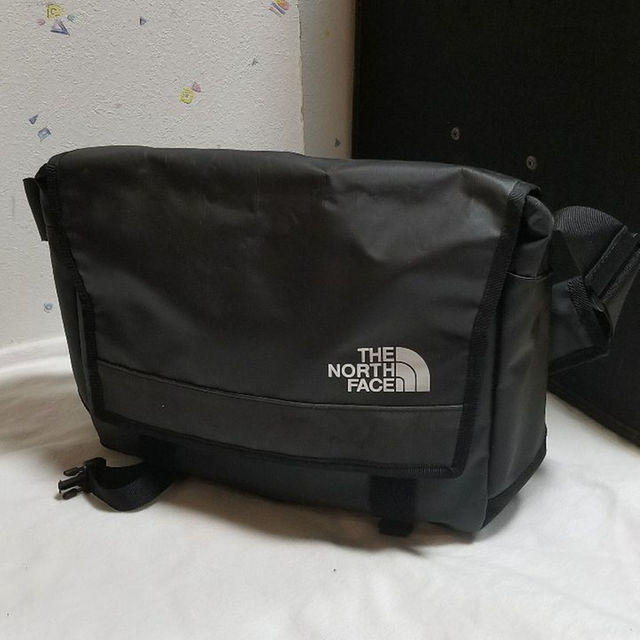 THE NORTH FACE - ノースフェイス メッセンジャーバッグの通販 by くり