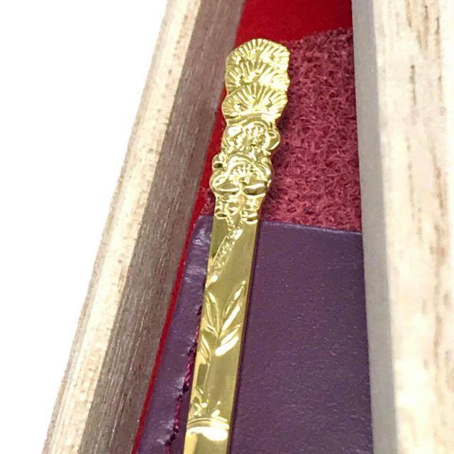 新品・未使用品 定価47,200円 田中貴金属 18金製 耳かき (松竹梅) の