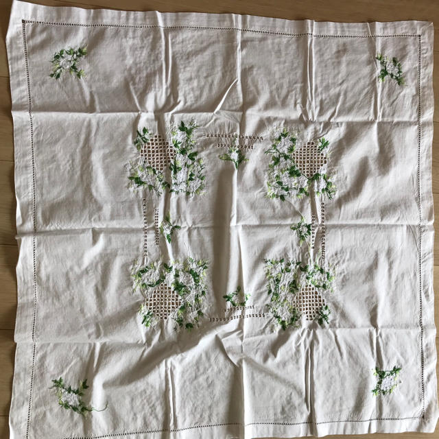 quatre saisons - ゆうりん様専用☆ベトナム刺繍リネン麻テーブル