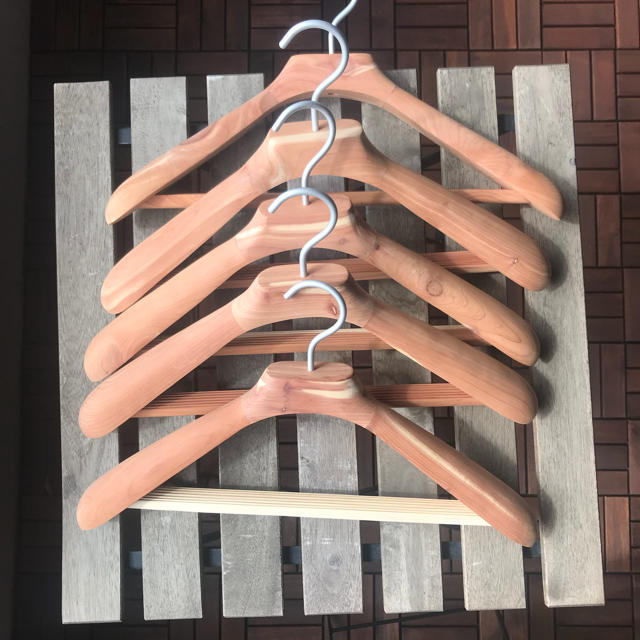 MUJI (無印良品) - 無印良品 ハンガー レッドシダー 5個 紳士用 45cmの