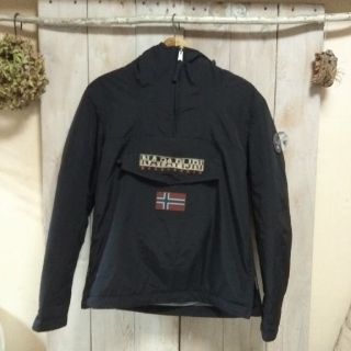 NAPAPIJRI（マウンテンパーカー）のフリマアイテム一覧