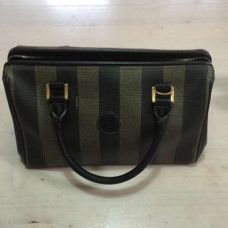 FENDI（ストライプ ・ ボストンバッグ）のフリマアイテム一覧