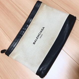 BALENCIAGA（バッグ ・ ベージュ系）のフリマアイテム一覧