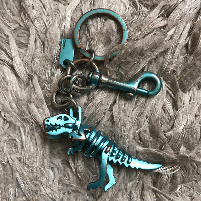 希少✨COACH レキシー ティーレックス キーホルダー チャーム レザー