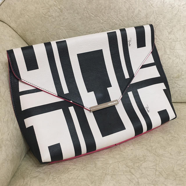 EMILIO PUCCI - EMILIO PUCCI クラッチバッグ 幾何学模様 難ありの通販