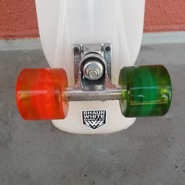 スケートボード ショーン・ホワイトスケボーの通販 by 秦's shop｜ラクマ