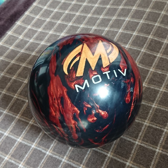 MOTIVE - ボウリング ボール MOTIV VENOM COBRA の通販 by チビック's