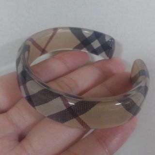 BURBERRY（ブレスレット/バングル）のフリマアイテム一覧