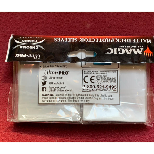 MTG】ウルトラプロ公式背面スリーブ100枚の通販 by 白い猫's shop｜ラクマ