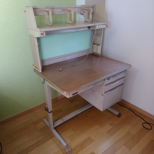 昭和44年製 レトロ 初期くろがね 学習机の通販 by へいさん｜ラクマ