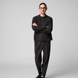 ISSEY MIYAKE（セットアップ ・ ブラック/黒色系）のフリマアイテム一覧