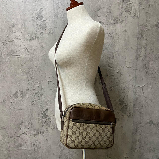 GUCCI - 美品☆OLD GUCCI PVC レザー ショルダーバッグ GGスプリーム