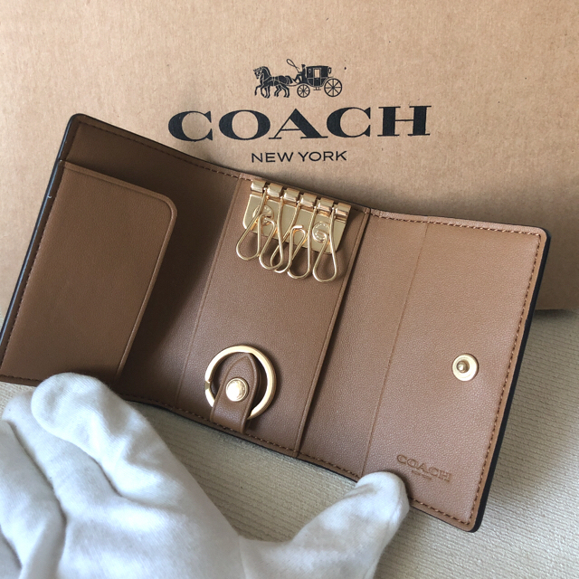 COACH - 付属品付き新品☆COACH コーチ レザー 花柄 5連キーケース