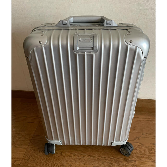 リモワ 32Lスーツケース機内持ち込みサイズ