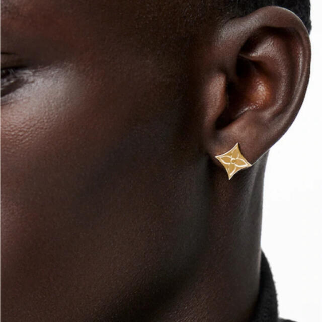 LOUIS VUITTON - ルイヴィトン フラワー ピアスの通販 by ねむい｜ルイ