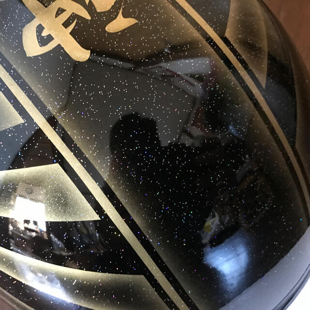 7色ラメ 黒金 富士日章 コルク半 ヘルメットの通販 by paint｜ラクマ