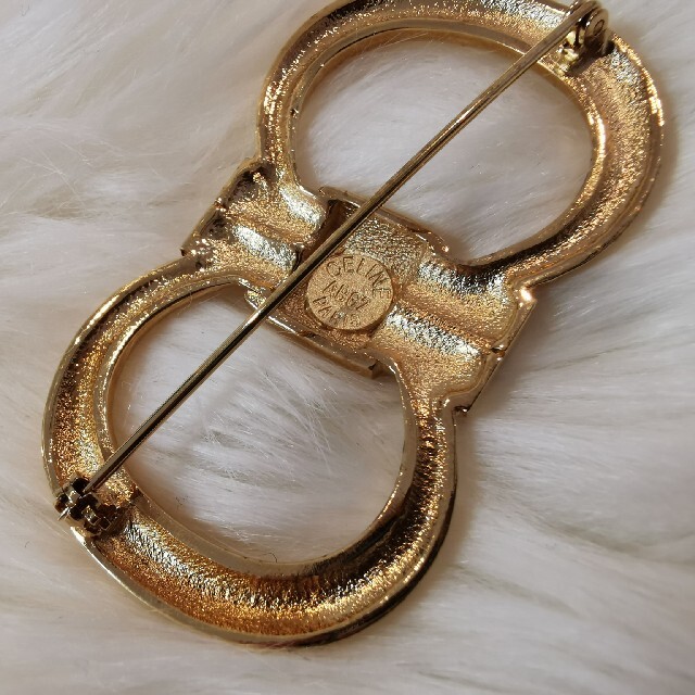 希少✨ CELINE ブローチ トリオンフ サークルロゴ 刻印 ゴールド 希少