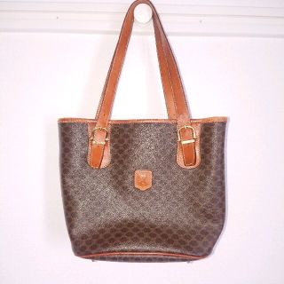 CELINE - 大人気 モデルCELINEセリーヌ バケツ型 マカダム トリオンフ