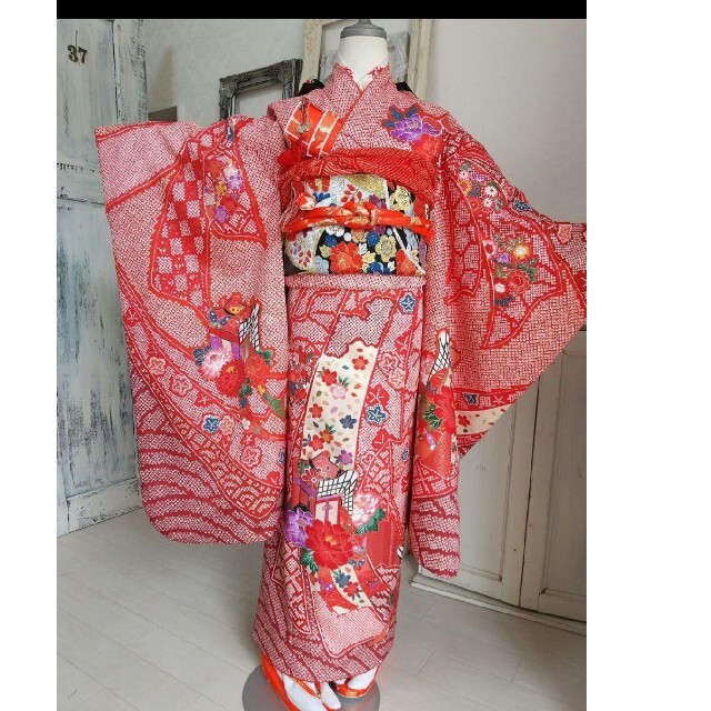 赤の鹿の子柄の着物にだらり帯の通販 by しの｜ラクマ