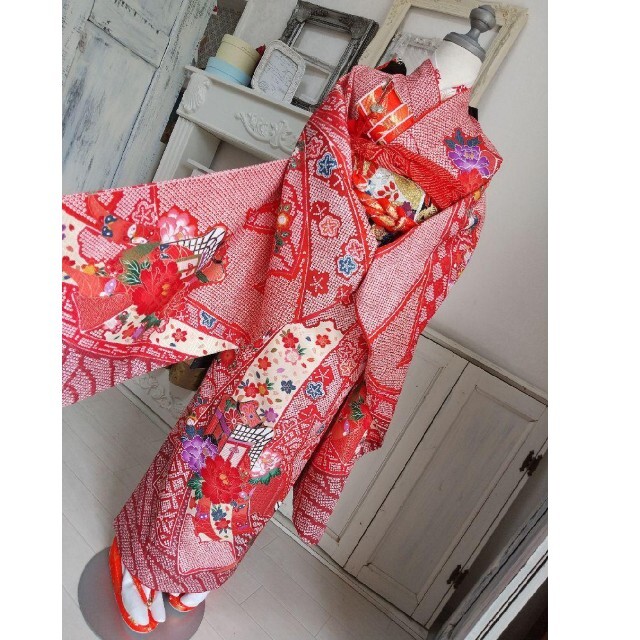 赤の鹿の子柄の着物にだらり帯の通販 by しの｜ラクマ