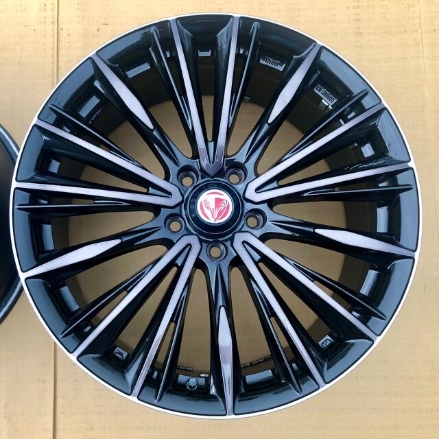 19インチ ブラックディアマンテ RAYS VERSUS VOUGE レイズの通販 by