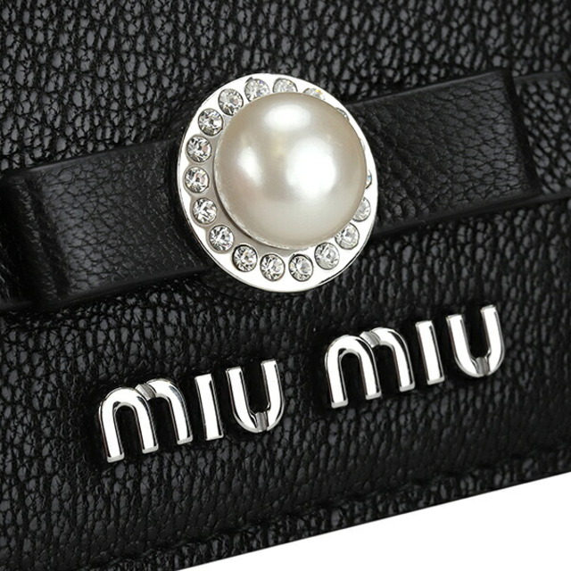 MIU MIU - 新品 ミュウミュウ MIU MIU 2つ折り財布 マドラス パール