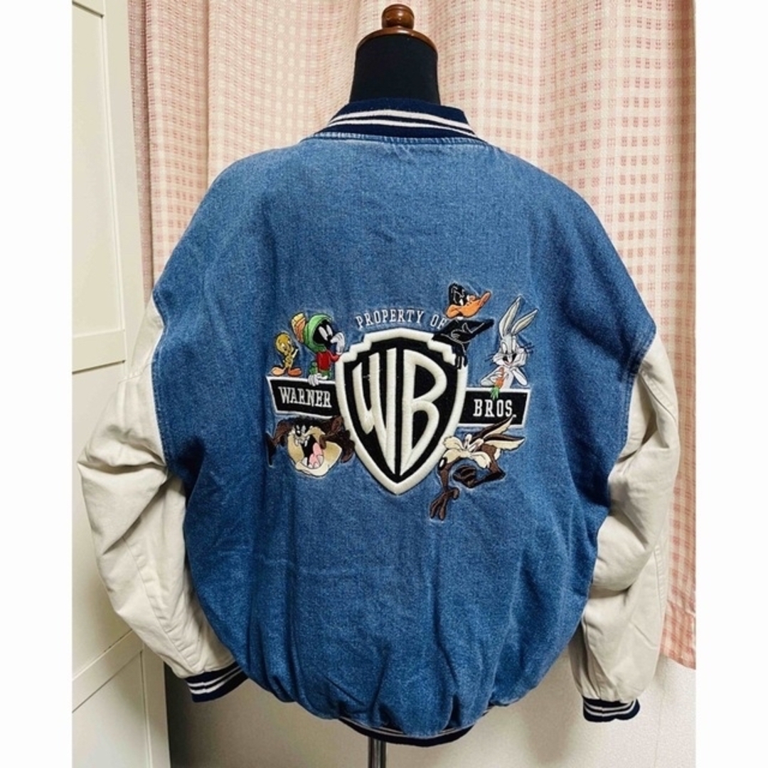 古着 ワーナーブラザーズ ルーニーテューンズ スタジャン バック刺繍