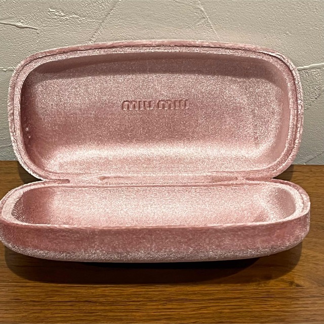 MIU MIU - aloha様専用 miu miu ミュウミュウ サングラスケース 美品の