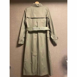 Christian Dior（トレンチコート）のフリマアイテム一覧