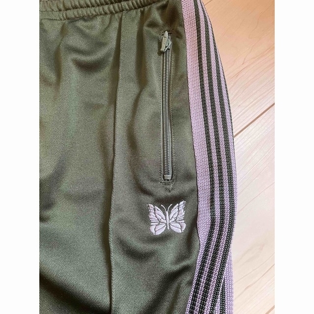 Needles - needles トラックパンツ ナロー オリーブ Sサイズの通販 by