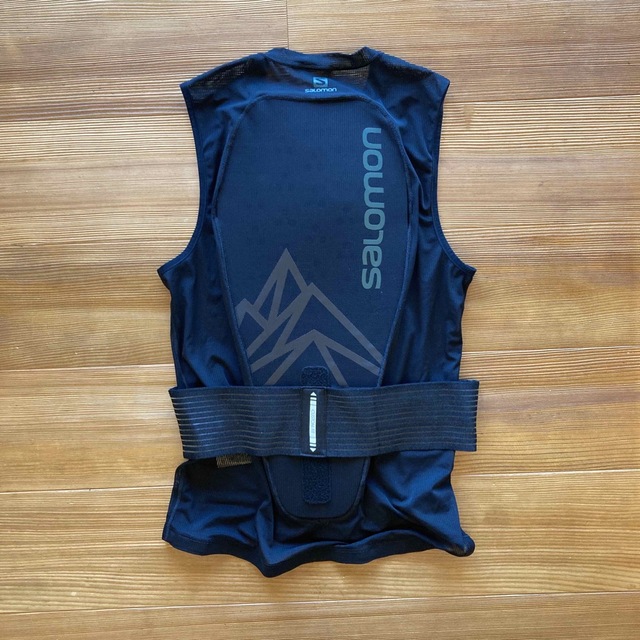 SALOMON - 【SALOMON】バックプロテクター男性用の通販 by とわちむ's