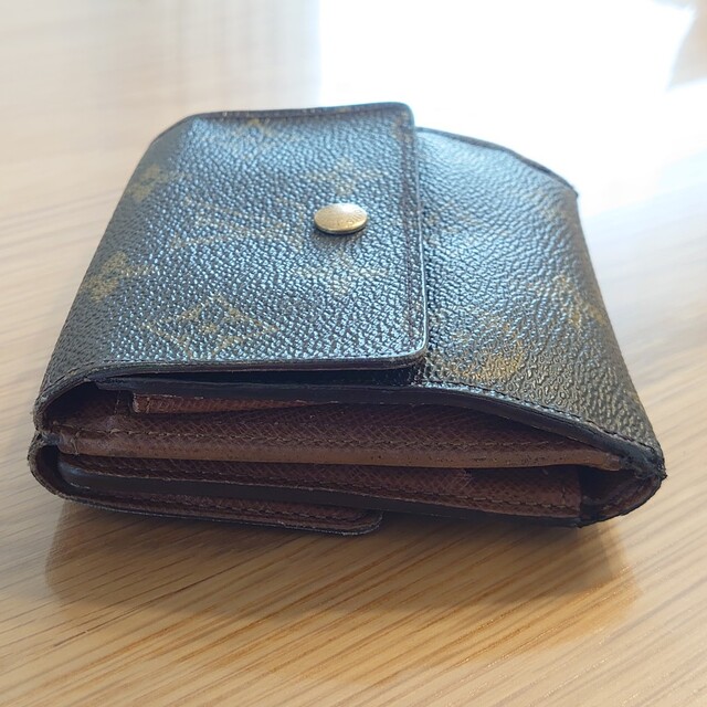 LOUIS VUITTON - 🍀【お手頃価格☆】LOUIS VUITTON Wホック 二つ折り