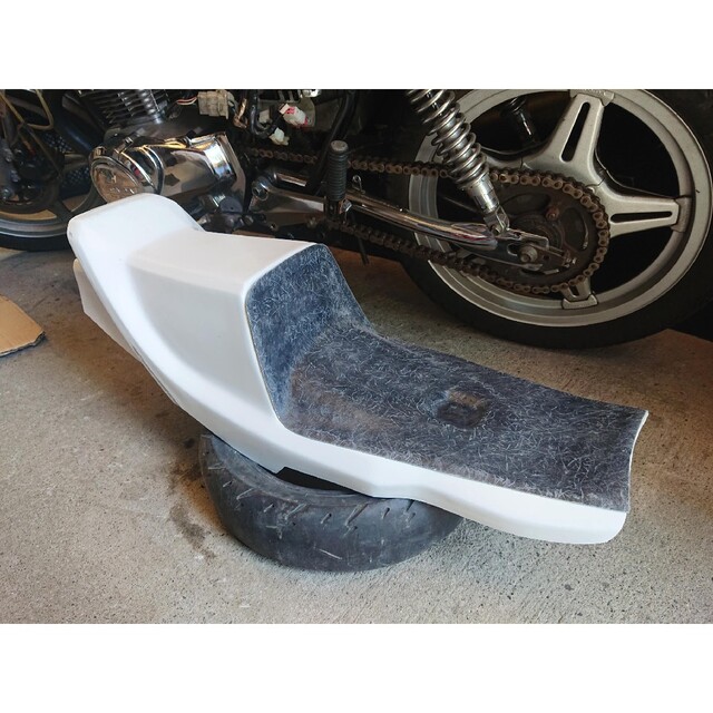 ☆シングルシート セレクトタイプ汎用☆カフェスタ Z400FX GS400の通販