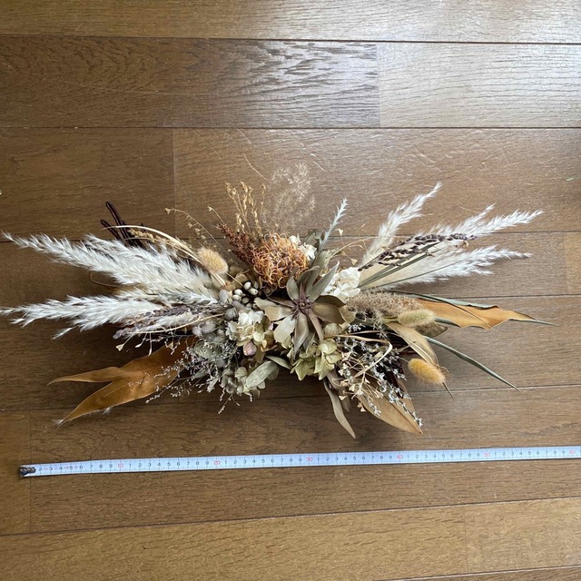 ナチュラルブラウンのドライフラワー横長スワッグ インテリアの通販 by