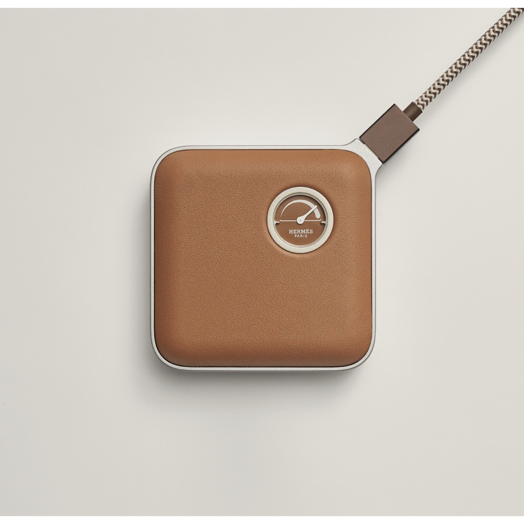 HERMES - ＼Snow Man深澤辰哉愛用／エルメス モバイルバッテリー