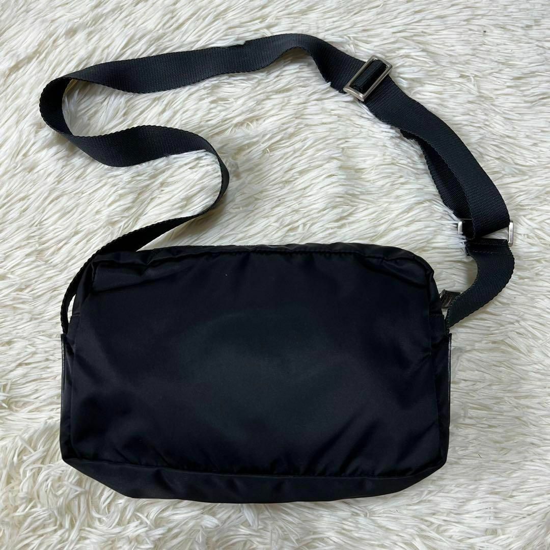 PRADA - 【極美品】プラダ ショルダーバッグ 三角ロゴ カメラバッグ