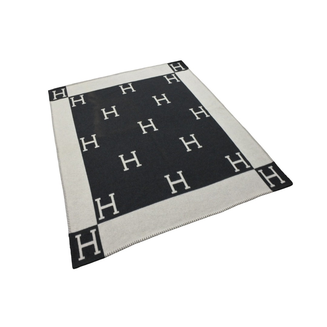 HERMES - HERMES エルメス ブランケット アヴァラン ひざ掛け H