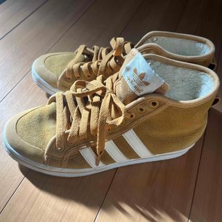 adidas（ファー ・ スニーカー）のフリマアイテム一覧